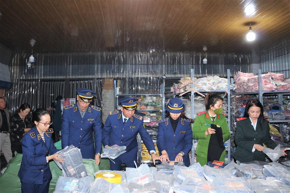 Thái Nguyên: Kiểm tra, thu giữ hàng hóa không rõ nguồn gốc xuất xứ